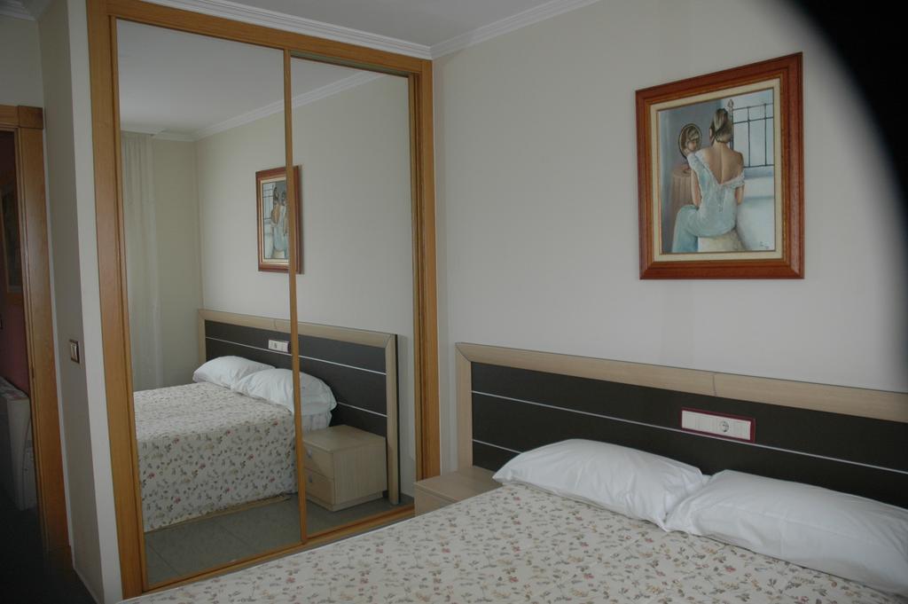 Apartamentos Turisticos Vilagarcia- Rio Ulla 维拉加尔西亚·德·阿劳萨 客房 照片